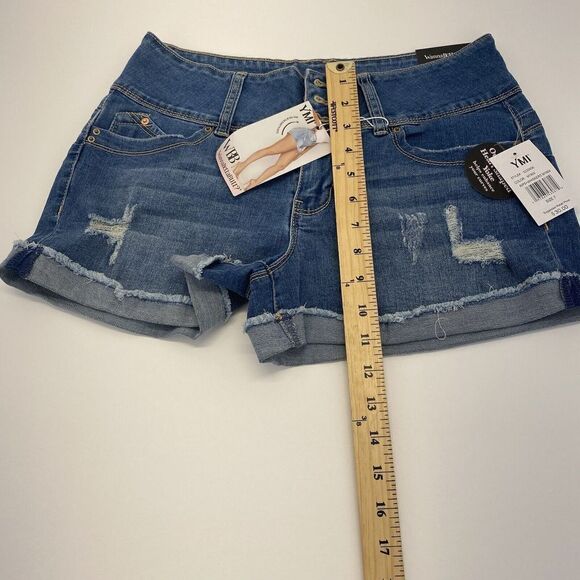 YMI Short 3 Button Denim Mid Rise Cuffs Lightly Distressed Size 7/28 new - Picture 6 of 16